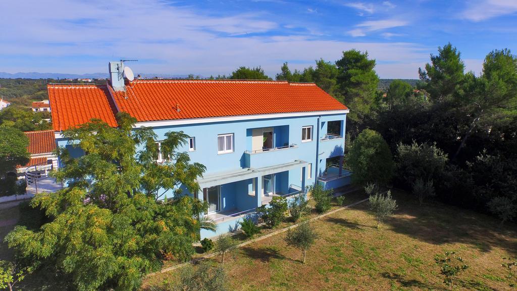 Sara Apartments Petrcane Exterior foto